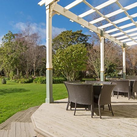Highden Manor Estate Hotel Palmerston North Buitenkant foto