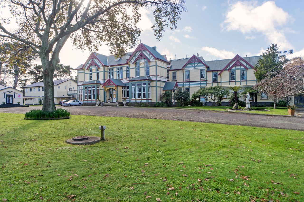 Highden Manor Estate Hotel Palmerston North Buitenkant foto