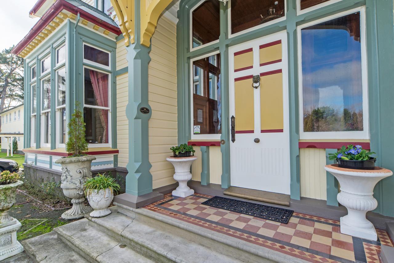 Highden Manor Estate Hotel Palmerston North Buitenkant foto