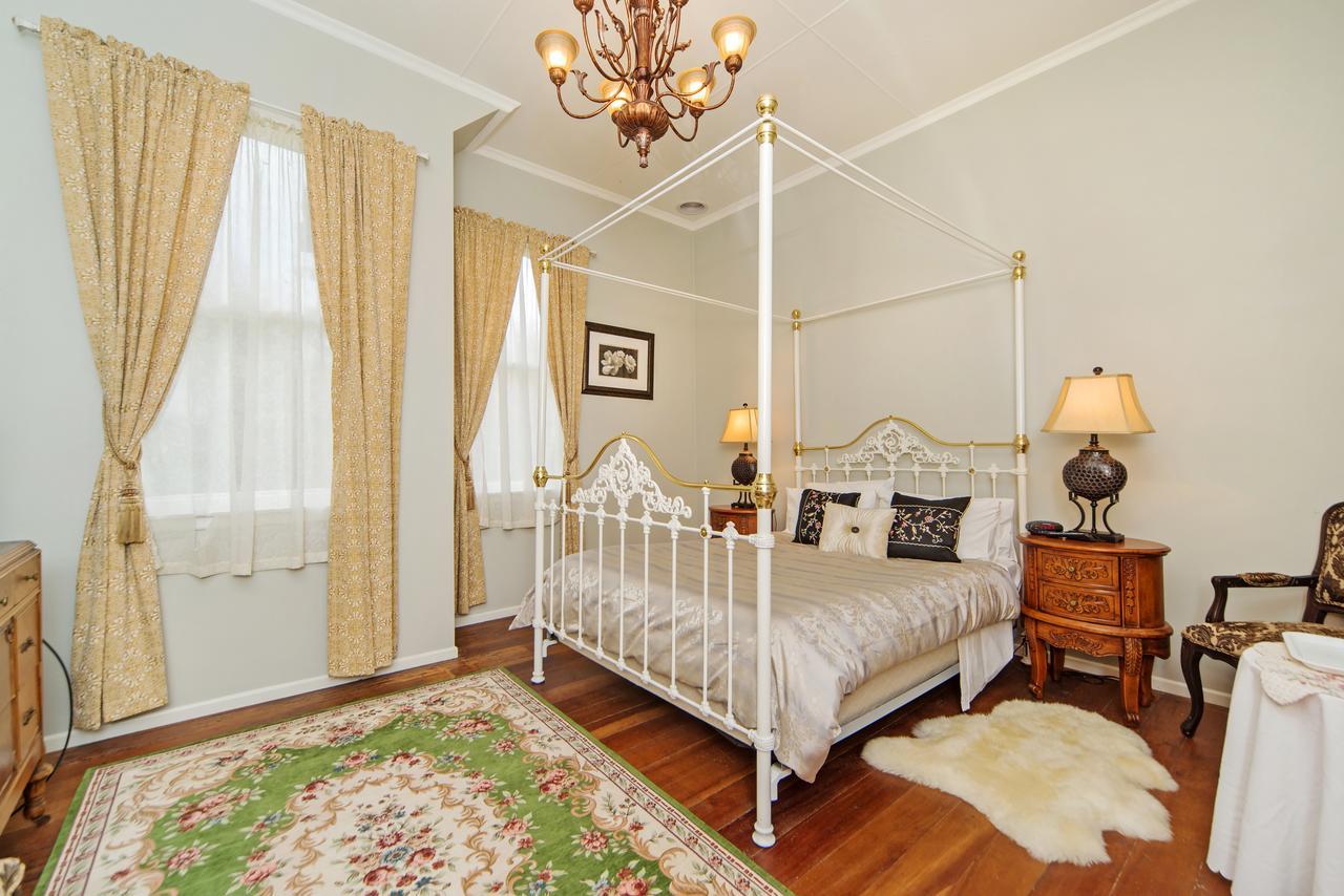Highden Manor Estate Hotel Palmerston North Buitenkant foto