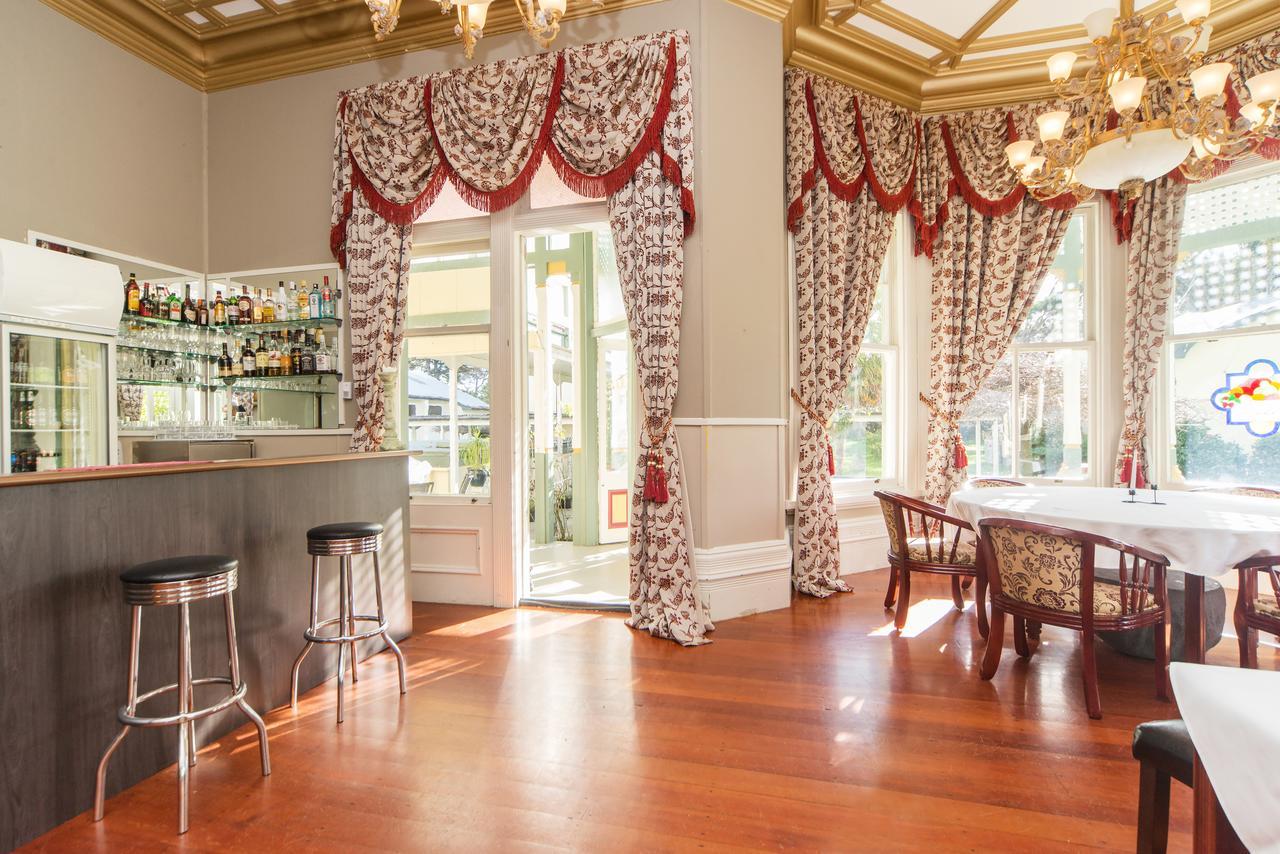 Highden Manor Estate Hotel Palmerston North Buitenkant foto