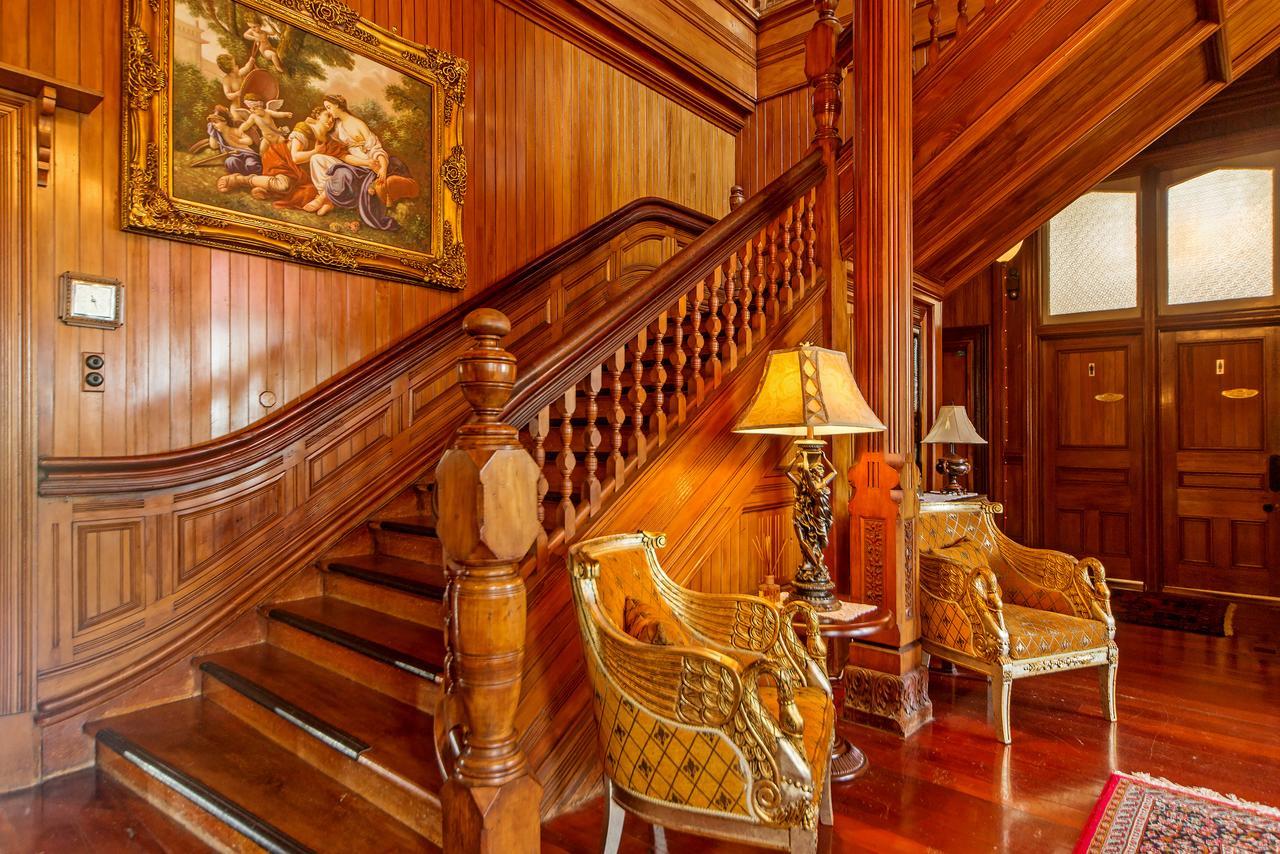 Highden Manor Estate Hotel Palmerston North Buitenkant foto