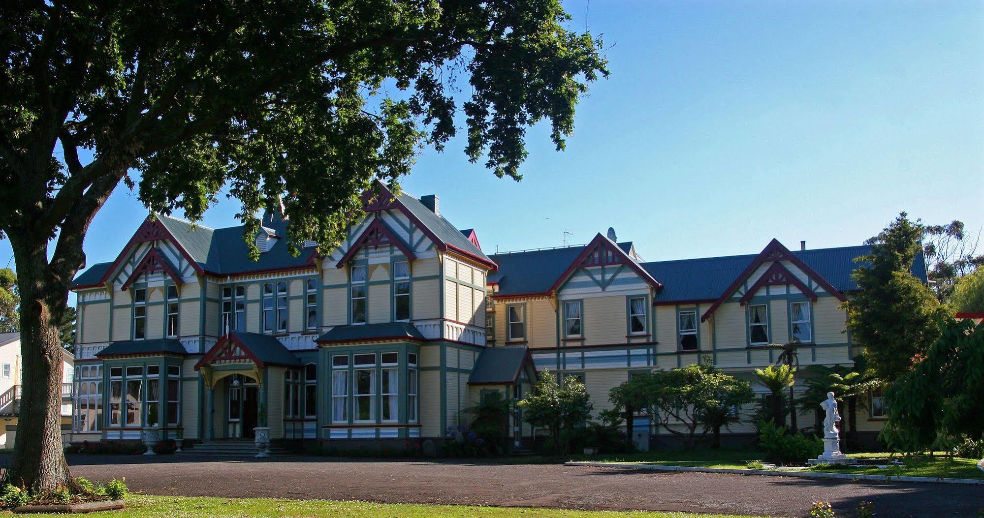 Highden Manor Estate Hotel Palmerston North Buitenkant foto