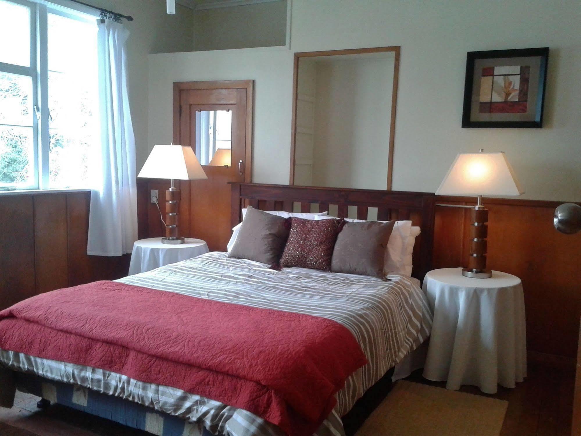 Highden Manor Estate Hotel Palmerston North Buitenkant foto
