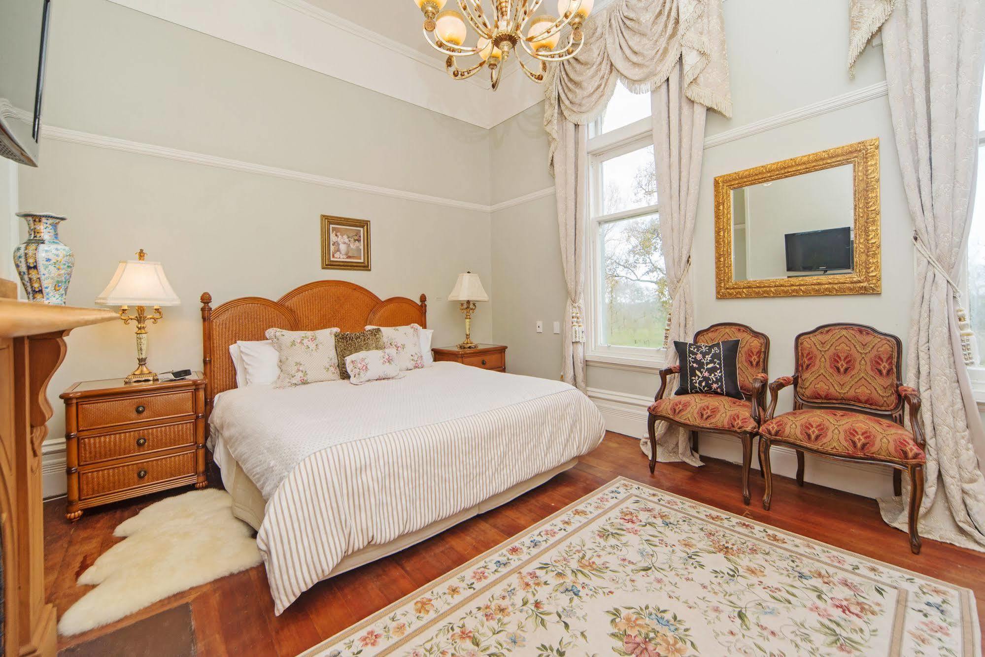 Highden Manor Estate Hotel Palmerston North Buitenkant foto