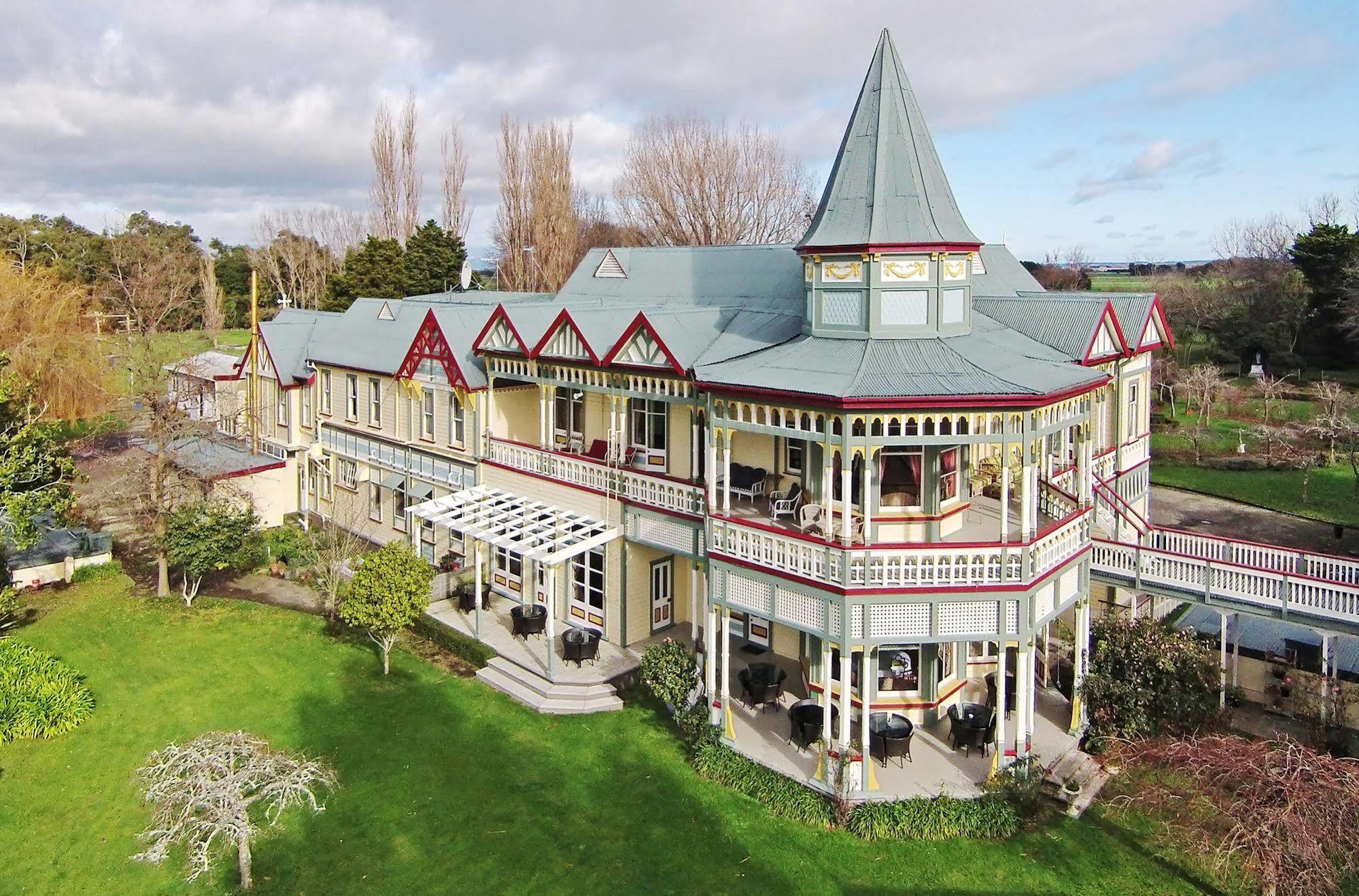 Highden Manor Estate Hotel Palmerston North Buitenkant foto